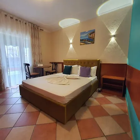 Rooms Hotel Apartment *