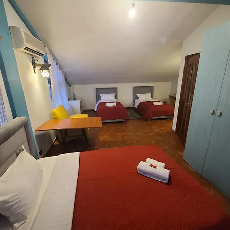 Apartment Rooms Hotel *