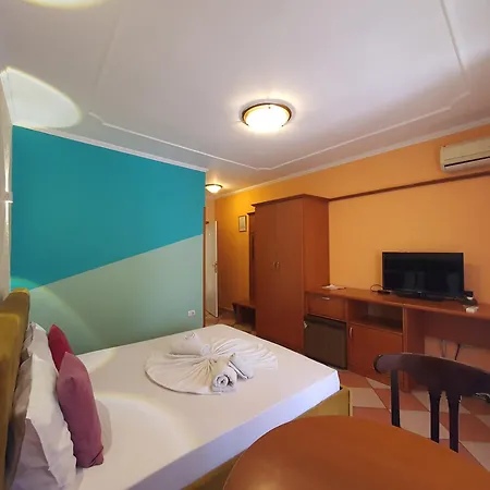 Rooms Hotel Apartment Tirana